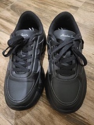 Hawkins Sport 黑色厚底運動鞋