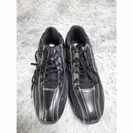 Hawkins Sports Black Sneakers.