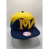 Mitchell & Ness Michigan Wolverines Sharktooth Snapback hat
