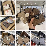 Wallet For Woman With Card Holder C Signature Leather Print C0082