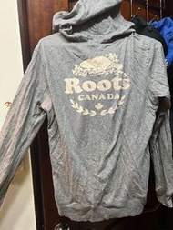 Roots灰色基本款薄外套
