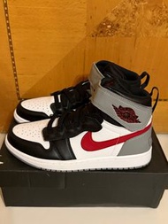 Nike Air Jordan 1HI Flyease 灰白黑色 + 魔術貼