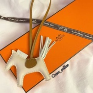 Hermes rodeo Charm 馬仔 白色 pm size 愛馬仕小馬