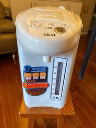 AKAI 雅佳 電熱水瓶 (3.8公升)