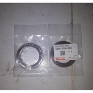 Grandmax rear wheel seal 90043-31041
