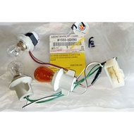 100% ORIGINAL TOYOTA VIOS NCP42 2003-2006 TAIL LAMP SOCKET / LAMPU BELAKANG / TAIL LIGHT (81555-OD09