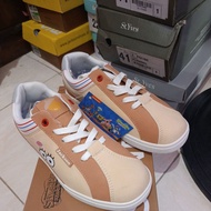 Jackson shoes size 32,34,35