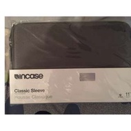 incase classic sleeve for 11" macbook air 11吋橄欖綠電腦袋 (包順豐自取)