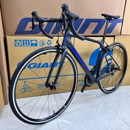 New 2022 Giant TCR Advanced 2 KOM king of mountain 11-34 shimano R7000 105