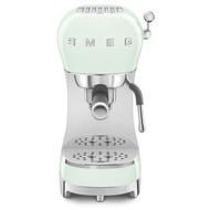 เครื่องชงกาแฟ Smeg รุ่น ECF02PGEU