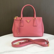 Prada普拉達殺手包大mini小號 肩背包