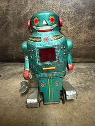 50至60年代，日本製造鐵皮上鏈機械人