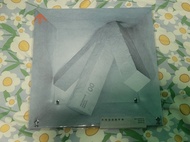 不完全自救手冊 國內正版 雙 白色膠/黑膠/LP，收錄 林憶蓮 最新歌曲 是你治愈了我的孤單，還有王心凌 陳綺貞 王菀之 歌曲，只播過一次，新淨。