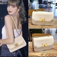 กระเป๋า ck outletแท้ 💯อุปกรณ์ครบ ถุงผ้า ป้าย CK Lock