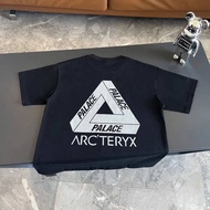 เสื้อยืดสามเหลี่ยมสะท้อนแสง ARCTERYX X Palace