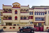 Capital O 1866 Radoli House