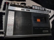 sony cassette corder fm am，cf300古董日本卡式錄音收音機 手提 金屬機身冇線試機