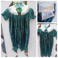 Children's Vintage Set 0-6 Silk Fabric made india Condition 499 Baht.