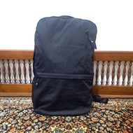 tas ransel incase warna black backpack