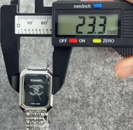 Chanel 黑色錶面手錶