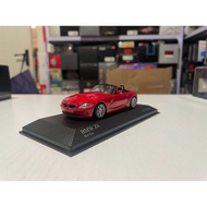 1: 43 Mini Cut Minichamps BMW BMW Z4 E85 2002 Convertible Sports Car Model Red
