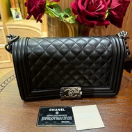 Chanel  Leboy 中號25cm