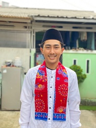 Selendang Cukin Batik Ondel Ondel Cukin Betawi Merah Syal Motif Ondel Ondel Merah