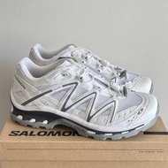 Salomon白色鞋子尺碼44