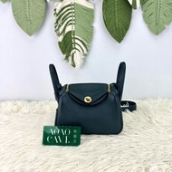 HERMES Mini Lindy 松柏綠色 U Stamp 斜肩包