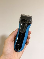 70% New Braun Series 3 S3 Electric Shaver – Wet & Dry, Rechargeable, Blue Grip