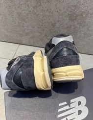 {全新正品}New Balance NB2002R 復古跑步鞋 男女同款 灰碳色