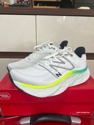 New Balance Fresh Foam More v4 跑鞋