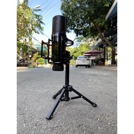 Chân kẹp Microphone MK02 Vip kẹp mic thu âm livestream hát karaoke để bàn loại cao cấp