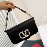 Bling bling bling Bag Handbag Chain Bag Crossbody Bag Crossbody Bag Size 17 * 11cm Item No. 3022 Mat