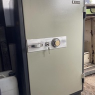 Brankas Delica Leo/ konika Safe 106cm