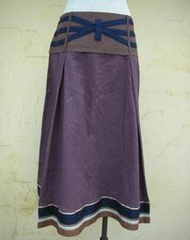 楹 ~ 正品 設計師 FASHION SHOW 流行秀 紫色 圓裙 Size: L
