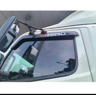 Vè che mưa gắn xe tải Hino 500 FC FG FL_vè che mưa gắn xe tải hino 500 nhựa dẻo đen có khoét và khôn