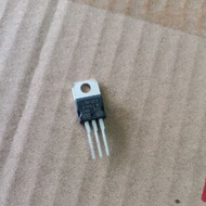 L7812CV 7812 TR Regular Fixed Voltage 12V Transistor Regulator