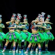 Minority Ethnic Children's Bell Yoling Miao Ethnic Yaoshan Caiyun Feiyun Ethnic Family Yao March Mar