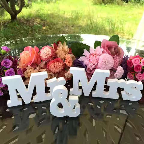 English Letters Wood Decoration Crafts, Wedding Props, Mr and Mrs, Wedding Stage, Valentine's Day, 3