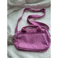 kipling 正品 粉色實用毛毛球吊飾休閒手挽側揹 斜揹袋 #女士手袋 #womansclothing