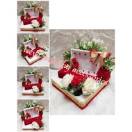 gubahan frame mas kahwin + bekas rantai tangan (red cream)with artificial rose flower
