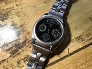 SEIKO LK Lucia 銀黑錶盤日期顯示腕錶，配原不鏽鋼錶帶，5Y89 石英女錶