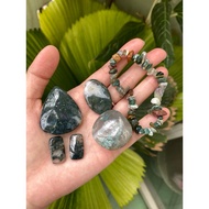 MOSS AGATE - Natural cabochon stone MOSS AGATE, tumbled collectible milky white green MOSS decoratio