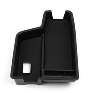 台灣現貨車用內飾置物盒 適用於寶馬 BMW  3系 F30 2013-2017年 中控扶手箱收納儲物盒 儲存盒 投幣零錢