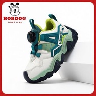 Bobdog 兒童運動鞋 旋轉扣26至37碼 巴布豆男童鞋子2026春秋新款旋轉紐扣皮面防水正品百搭兒童運動鞋