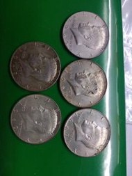 美國1965一1969半圓銀幣共5枚。5元平郵
