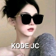 Trendy glasses - Photochromic glasses - eyeglass frames - blurey lenses with bluchromic lenses