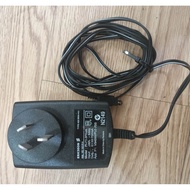 Adaptor 240v to 5v 700mA Ericsson original