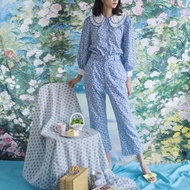 Signature Scallop Pocket Pants - Tiny Field: Blue | กางเกงขายาวเอวสูง ผ้าคอตตอนพิมพ์ลายดอกไม้สีฟ้า